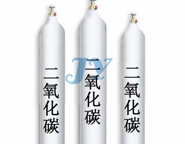 二氧化碳灭火器